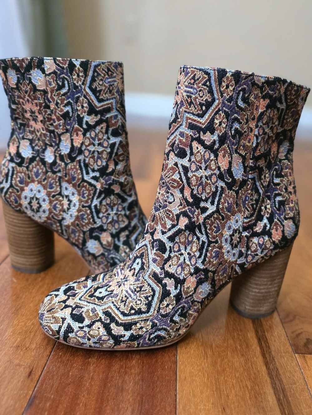 Sam Edelman Tapestry Floral Brocade Ankle Boots 3.25” Block Heel Size 7.5 Boho